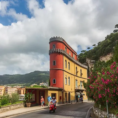 Sorrento Tower Apartment Exterior photo